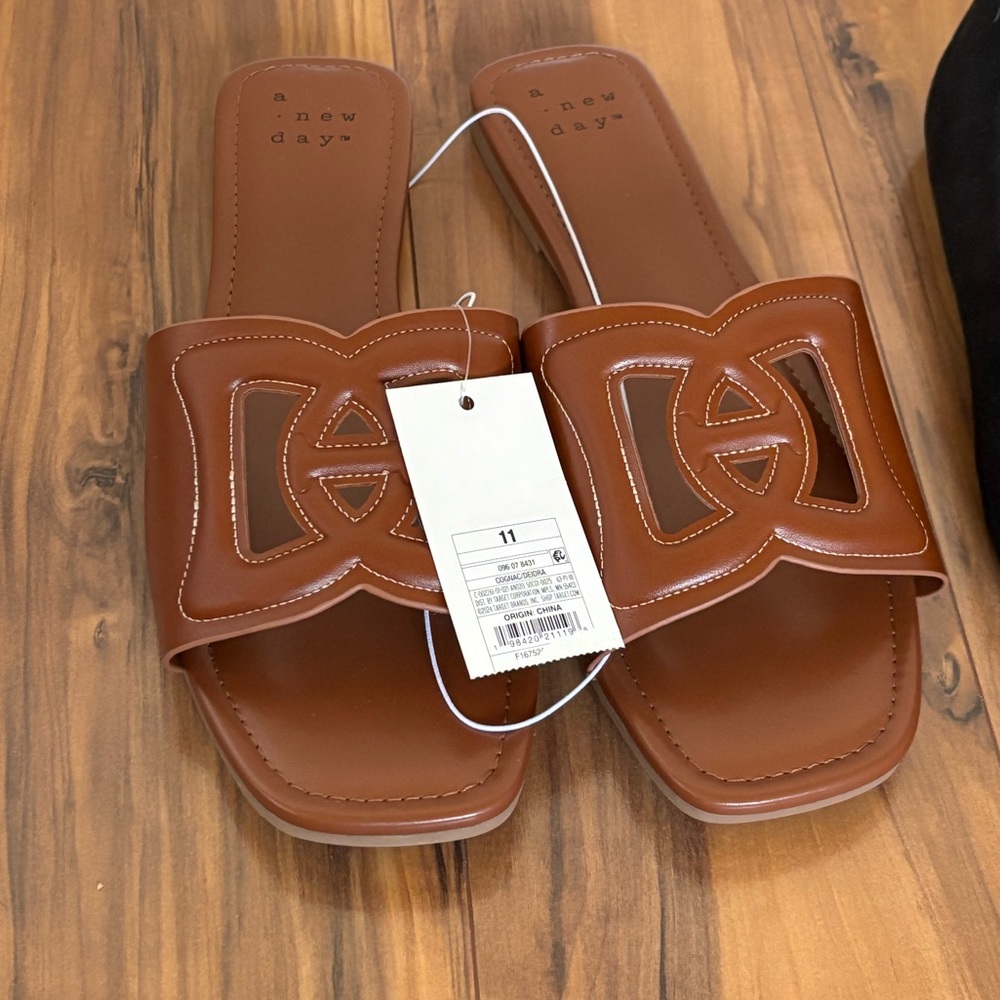 A New Day Camel Cognac Sandals Black Suede Pointed Flats size 11 - Picture 5 of 9